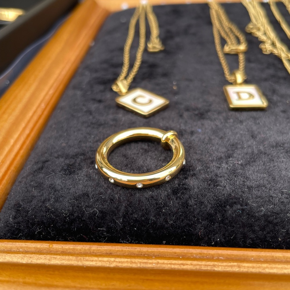 18K Gold-Plated Minimalist Band Ring | Elegant Design with Subtle Diamond Accent
